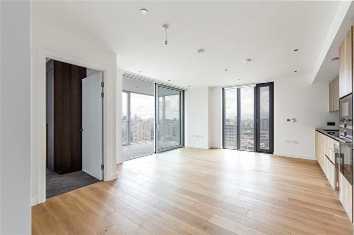 2 Bedroom Apartment To Rent In Jasper Walk, Shoreditch, London, N1