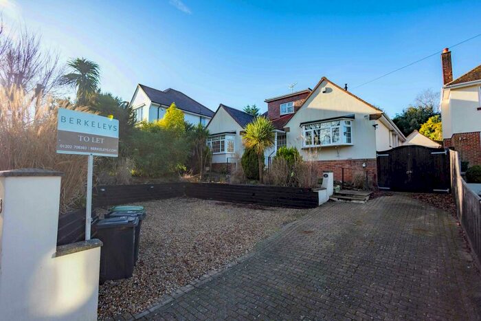 4 Bedroom Detached Bungalow To Rent In Compton Avenue, Poole, BH14