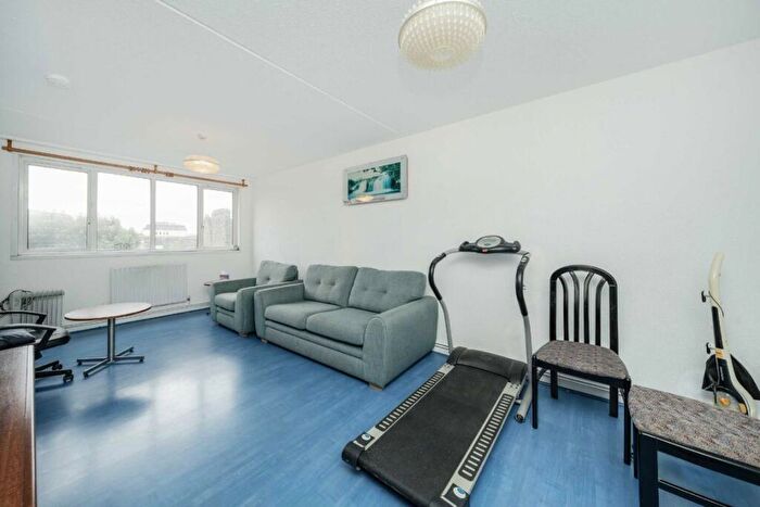 3 Bedroom Flat To Rent In Mallory Street, St. John's Wood, NW8