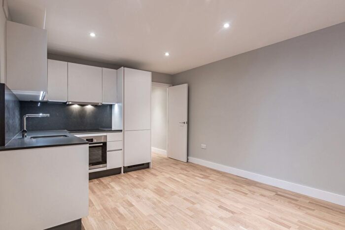 1 Bedroom Flat To Rent In Archway Road, London, N6