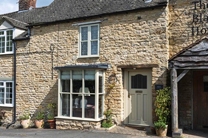 3 Bedroom Cottage For Sale In Lower End, Salford, OX7