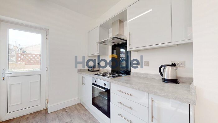 3 Bedroom Terraced House To Rent In Railway Crescent, Withernsea, HU19