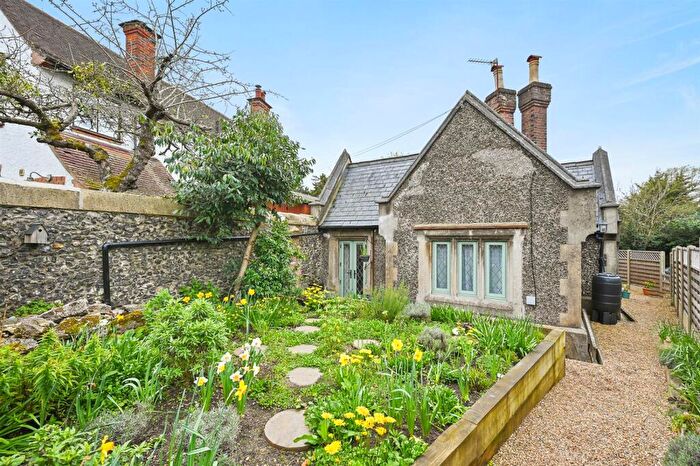 2 Bedroom Detached Bungalow For Sale In Bulstrode Way, Gerrards Cross, SL9