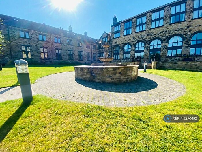 2 Bedroom Flat To Rent In Richardshaw Lane, Pudsey, LS28