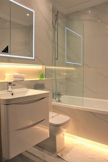2 Bedroom Apartment To Rent In Lawrence House, City Road, Clerkenwell, London, EC1V