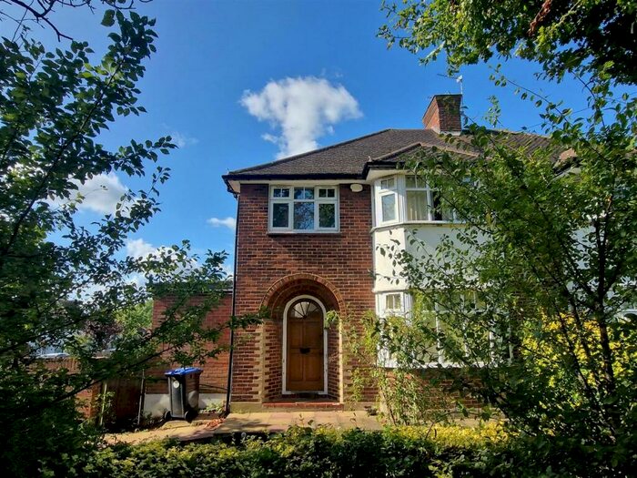 4 Bedroom Semi-Detached House To Rent In Barn Way, Wembley, HA9