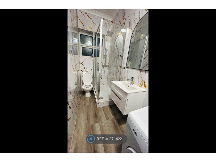 4 Bedroom Flat To Rent In Robertson Street, Hastings, TN34