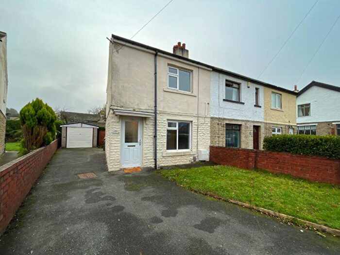 2 Bedroom Semi-Detached House To Rent In Sunnydale Avenue, Brighouse, HD6