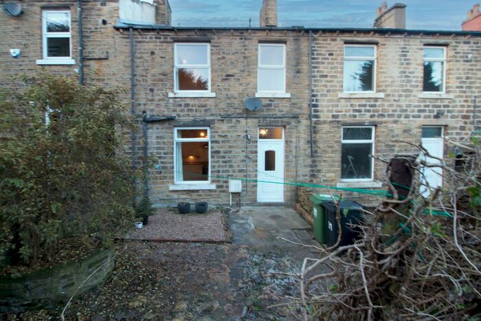 2 Bedroom Terraced House To Rent In Hawthorne Terrace, Crosland Moor, HD4