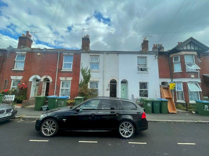 3 Bedroom Terraced House To Rent In Bath Street, Southampton, SO14