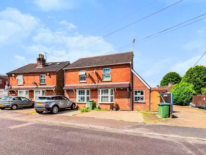 3 Bedroom Semi-Detached House To Rent In Littlehaven Lane, Horsham, RH12