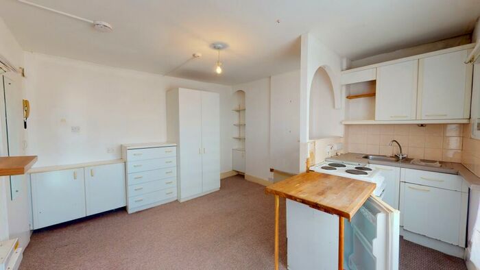 Studio To Rent In Devonshire Place, Kemptown, Brighton, BN2