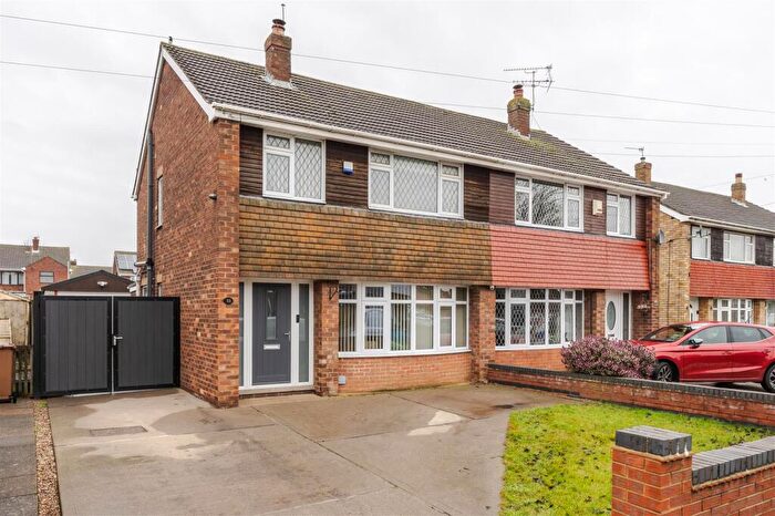 3 Bedroom Semi Detached House For Sale In Ogilvy Drive, Scunthorpe, DN17