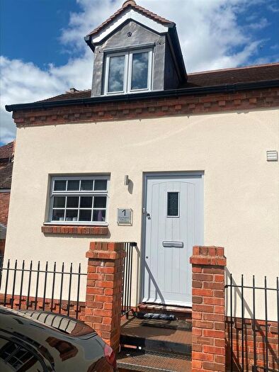 2 Bedroom Property To Rent In Courtyard Mews, Swanpool Walk, St. Johns, Worcester, WR2