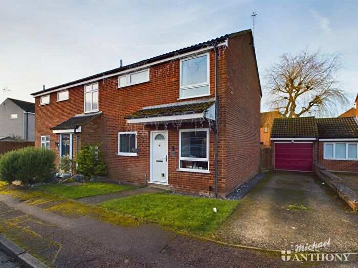 3 Bedroom Semi-Detached House For Sale In Little Mollards, Wingrave, Buckinghamshire, HP22