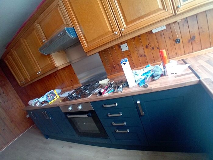 3 Bedroom Flat To Rent In Inglemere Road, London, SE23