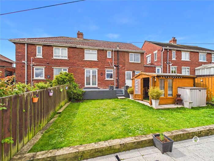 4 Bedroom Semi Detached House For Sale In Valley View, Highfield, Rowlands Gill, Tyne And Wear, NE39