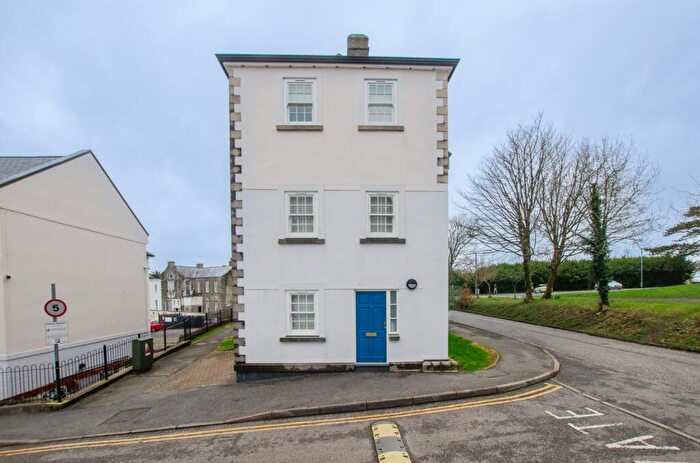 2 Bedroom End Of Terrace House For Sale In Royffe Way, Bodmin, PL31