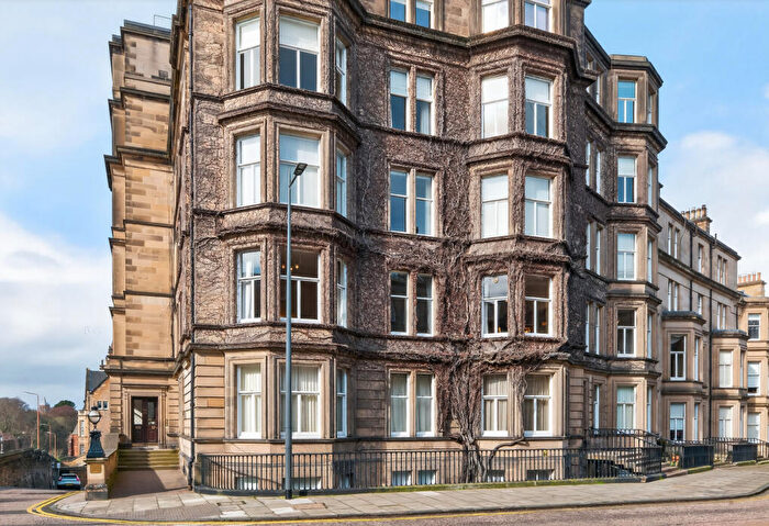 4 Bedroom Flat For Sale In Rothesay Terrace, Edinburgh, EH3