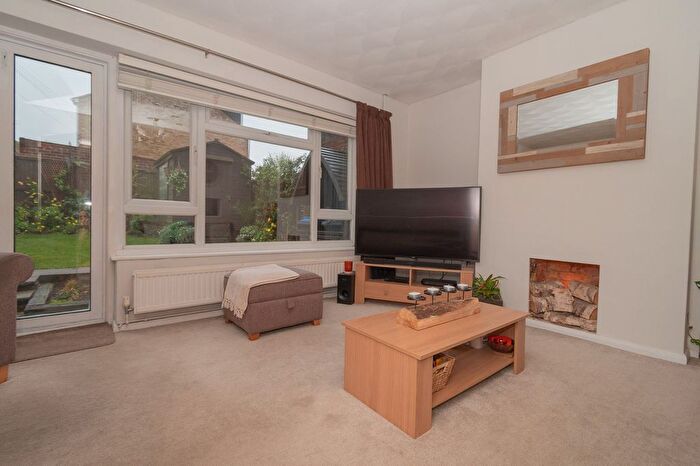 3 Bedroom End Of Terrace House For Sale In Holly Road, Ramsgate, CT11