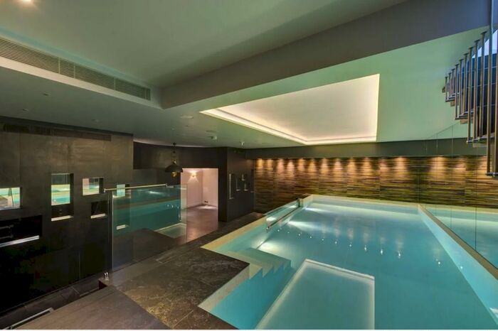 5 Bedroom Flat To Rent In Princes Gate, South Kensington, SW7