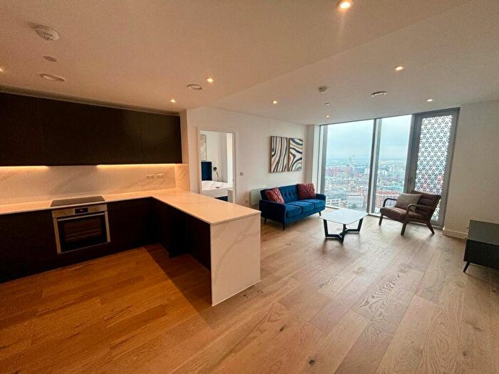 2 Bedroom Apartment To Rent In Viadux, Deansgate, M3