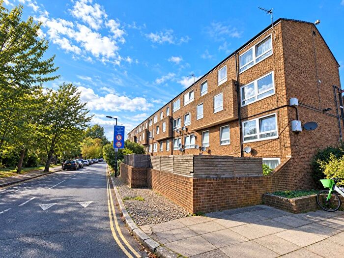 2 Bedroom Apartment To Rent In McNeil Road, London, SE5