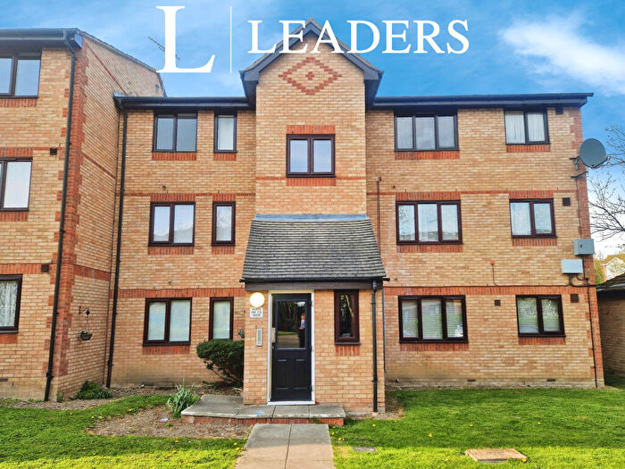 1 Bedroom Flat To Rent In Chestnut Road, Basildon, SS16