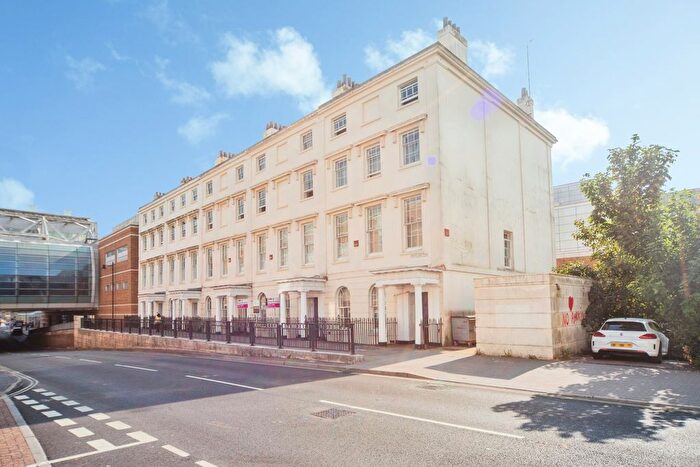3 Bedroom Flat For Sale In Portland Terrace, Southampton, Hampshire, SO14