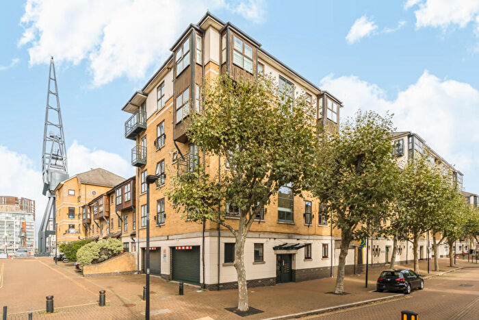 2 Bedroom Flat To Rent In Cumberland House, Wesley Avenue, London, E16