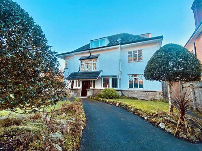 2 Bedroom Apartment To Rent In Queens Park, Bournemouth, Dorset, BH8