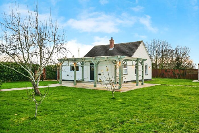 2 Bedroom Detached Bungalow For Sale In Sutton Road, Huttoft, Alford, LN13