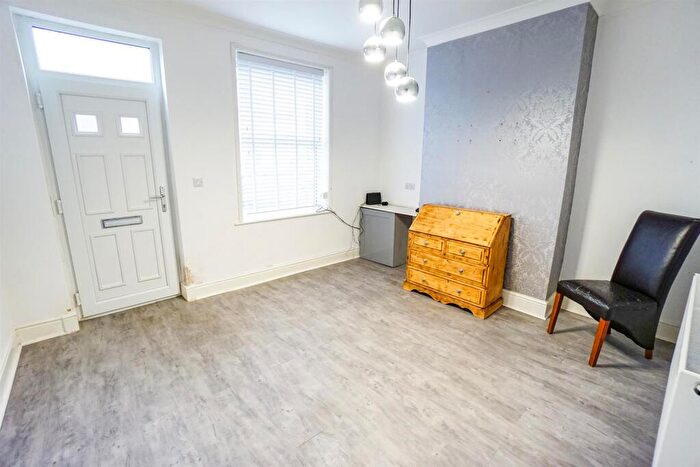 2 Bedroom House For Sale In Chester Street, Chesterfield, S40