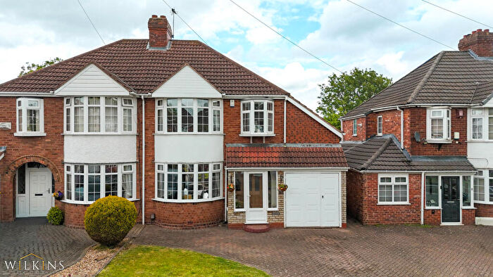 3 Bedroom Semi-Detached House For Sale In Bentley Road, Castle Bromwich, B36