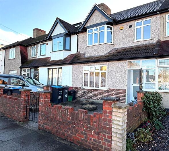3 Bedroom Terraced House To Rent In Sherwood Park Road, Mitcham, CR4