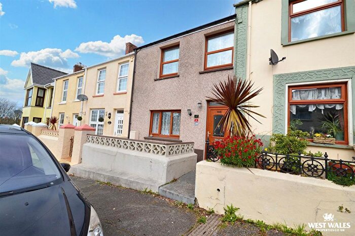 3 Bedroom Terraced House For Sale In Cromwell Road, Milford Haven, SA73