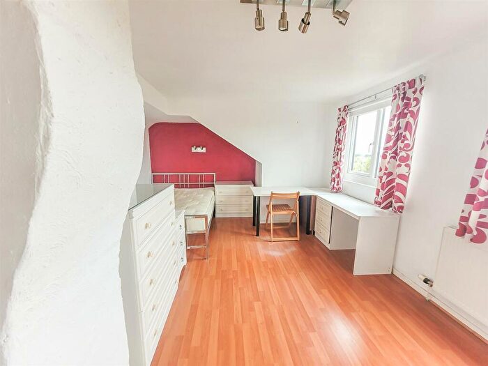 4 Bedroom Semi-Detached House To Rent In Lees Lane, Little Neston, Neston, CH64