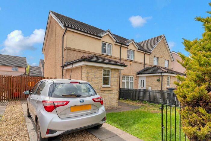 2 Bedroom Semi-Detached House To Rent In Muirhouse Drive, Muirhouse, Edinburgh, EH4