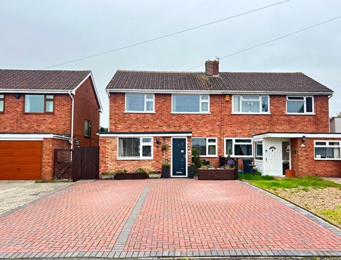 4 Bedroom Semi-Detached House For Sale In Little Normans, Longlevens, Gloucester, GL2