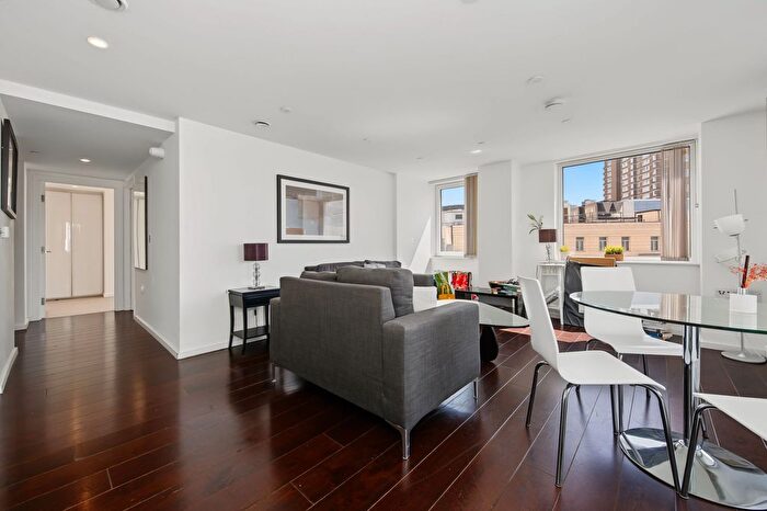 2 Bedroom Flat To Rent In City Road, Eagle Point City Road, EC1V
