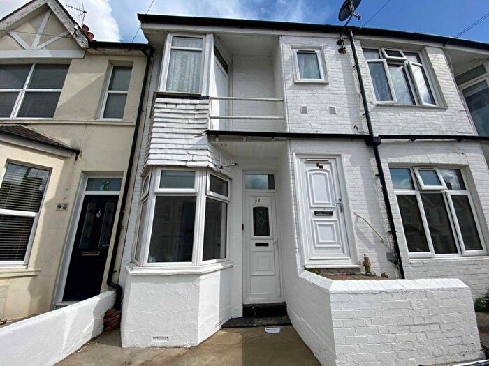 1 Bedroom Flat To Rent In Windsor Road, Bexhill On Sea, TN39