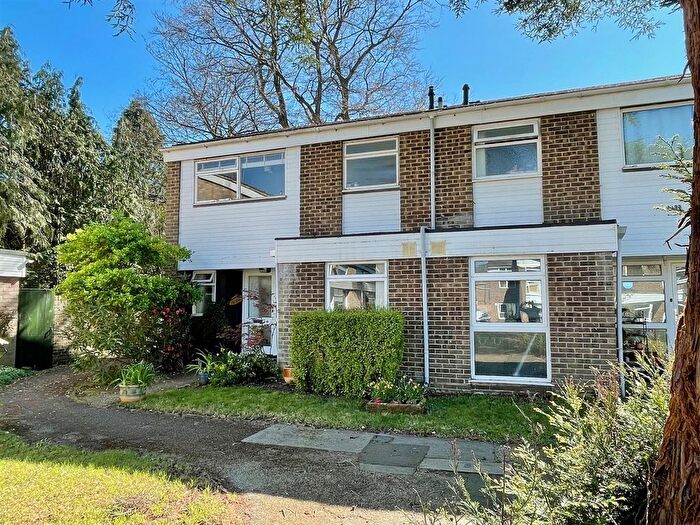3 Bedroom End Terrace House For Sale In Netherby Park, Weybridge, KT13