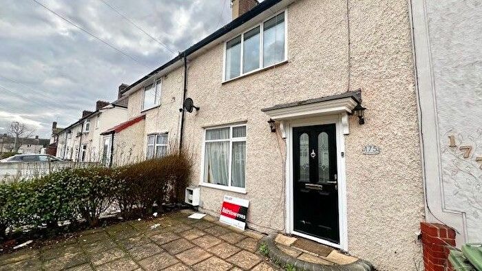 3 Bedroom Property To Rent In Hunters Hall Road, Dagenham, RM10