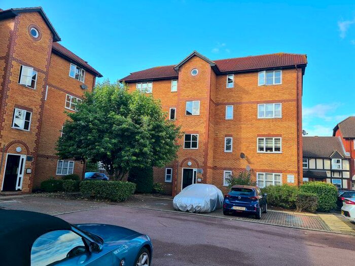 1 Bedroom Apartment To Rent In Cameron Square, CR4