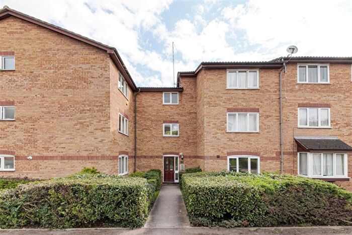 1 Bedroom Flat To Rent In Laburnum Close, New Southgate, N11