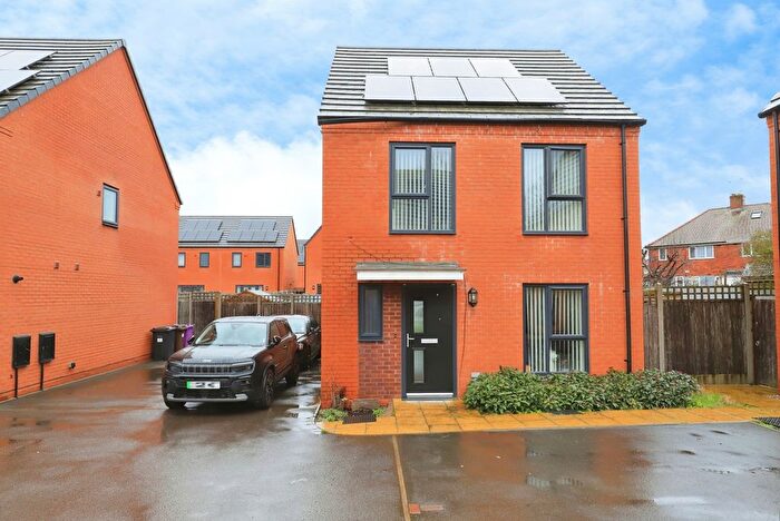 3 Bedroom Detached House For Sale In Comet Drive, Wolverhampton, West Midlands, WV10