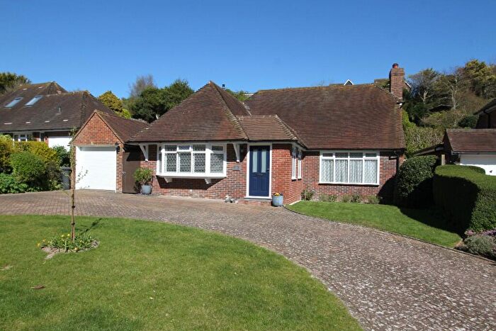 3 Bedroom Chalet For Sale In Peakdean Lane, East Dean, BN20