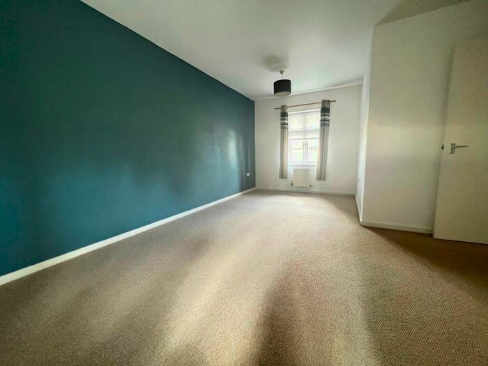 2 Bedroom Apartment To Rent In Jubilee Green, Cirencester, GL7