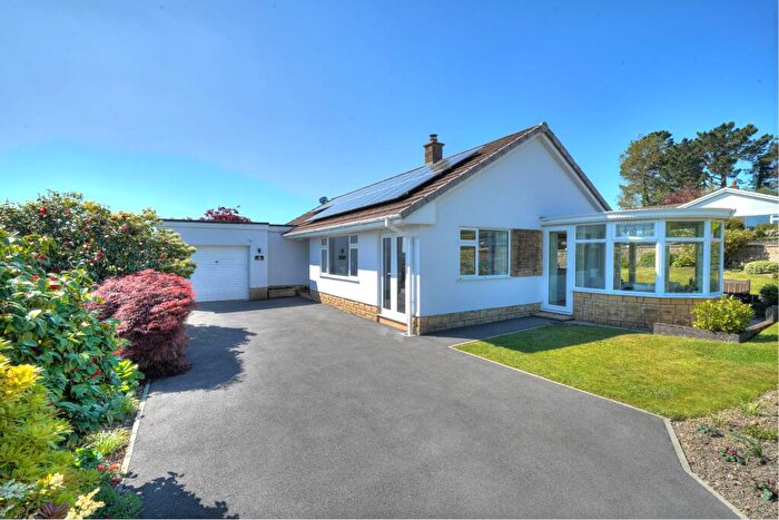 3 Bedroom Bungalow For Sale In Raleigh Park, South Molton, EX36