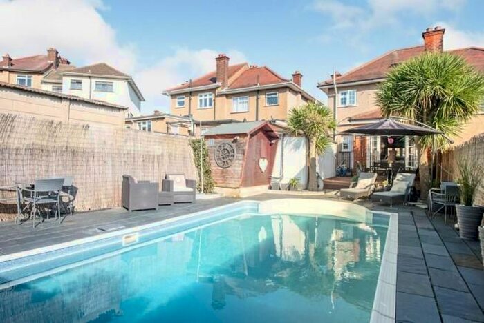 3 Bedroom Semi-Detached House To Rent In Clock House, Romford, RM5